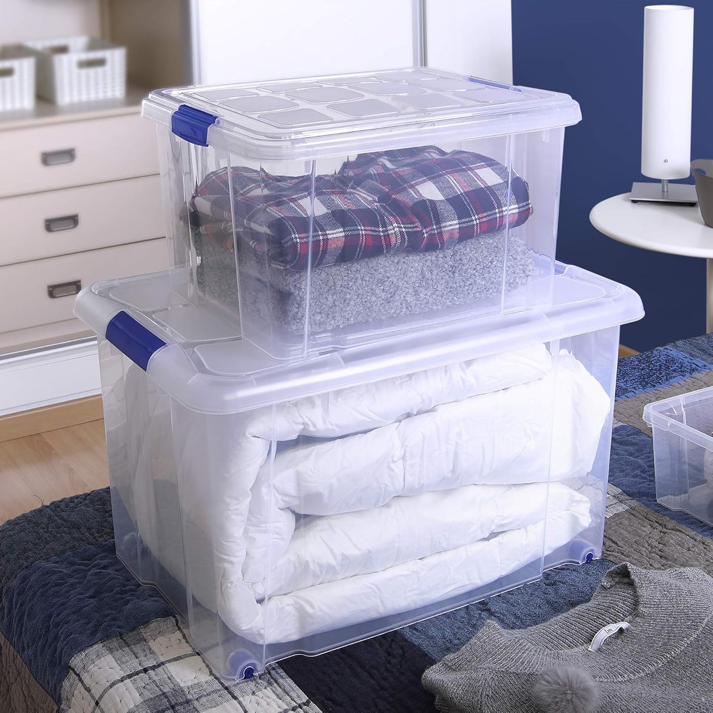 N15 Caja de plastico almacenamiento, Transparente, con ruedas,100 Litros.